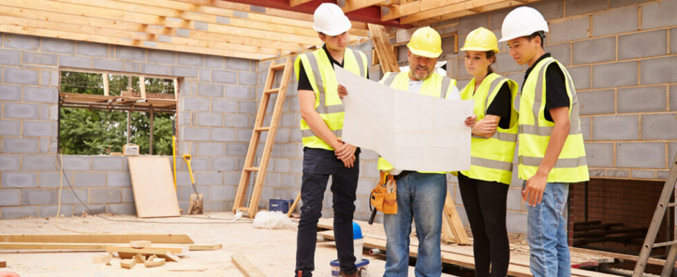 Choosing the Right General Contractor in Pickering, ON: A Comprehensive Guide