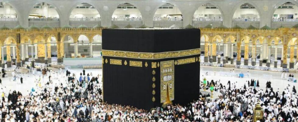 Umrah Packages 2024 and 15 days umrah package from pakistan