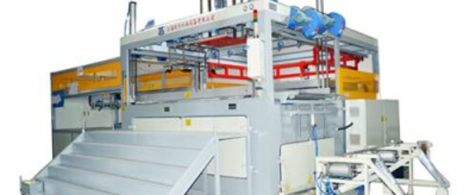 Thick Gauge Thermoforming Machine
